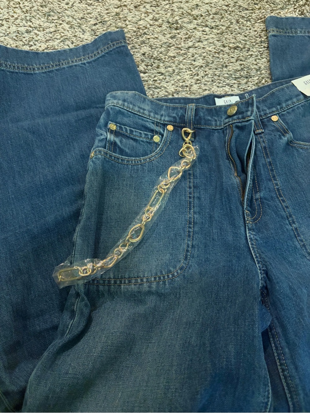Gaia GAP Women's Blue Denim Jeans with Gold Chain Accent new size 28/6